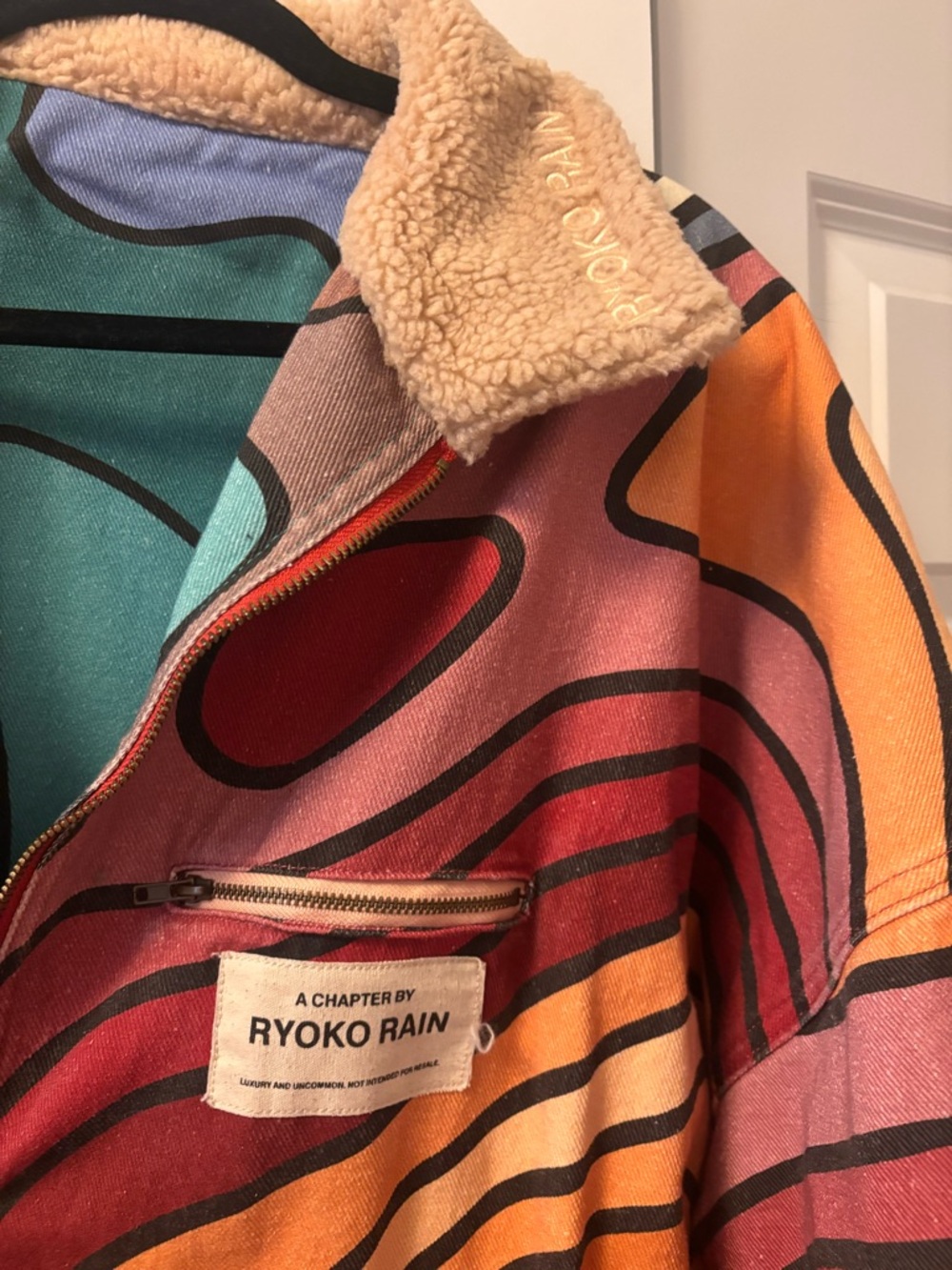 Reversible Multicolor Retro Sherpa-Lined Teddy Jacket - Picture 3 of 4